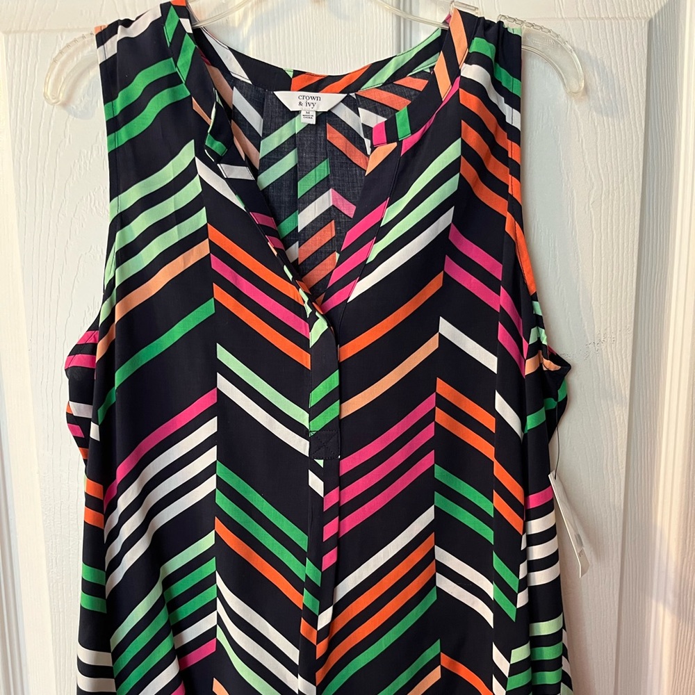 Women’s Crown & Ivy sleeveless blouse